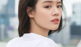 娱乐圈爆料谈恋爱的明星,明星甜蜜牵手，揭秘甜蜜背后的故事