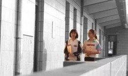辽宁师大学姐真实爆料视频,真实校园生活大曝光！